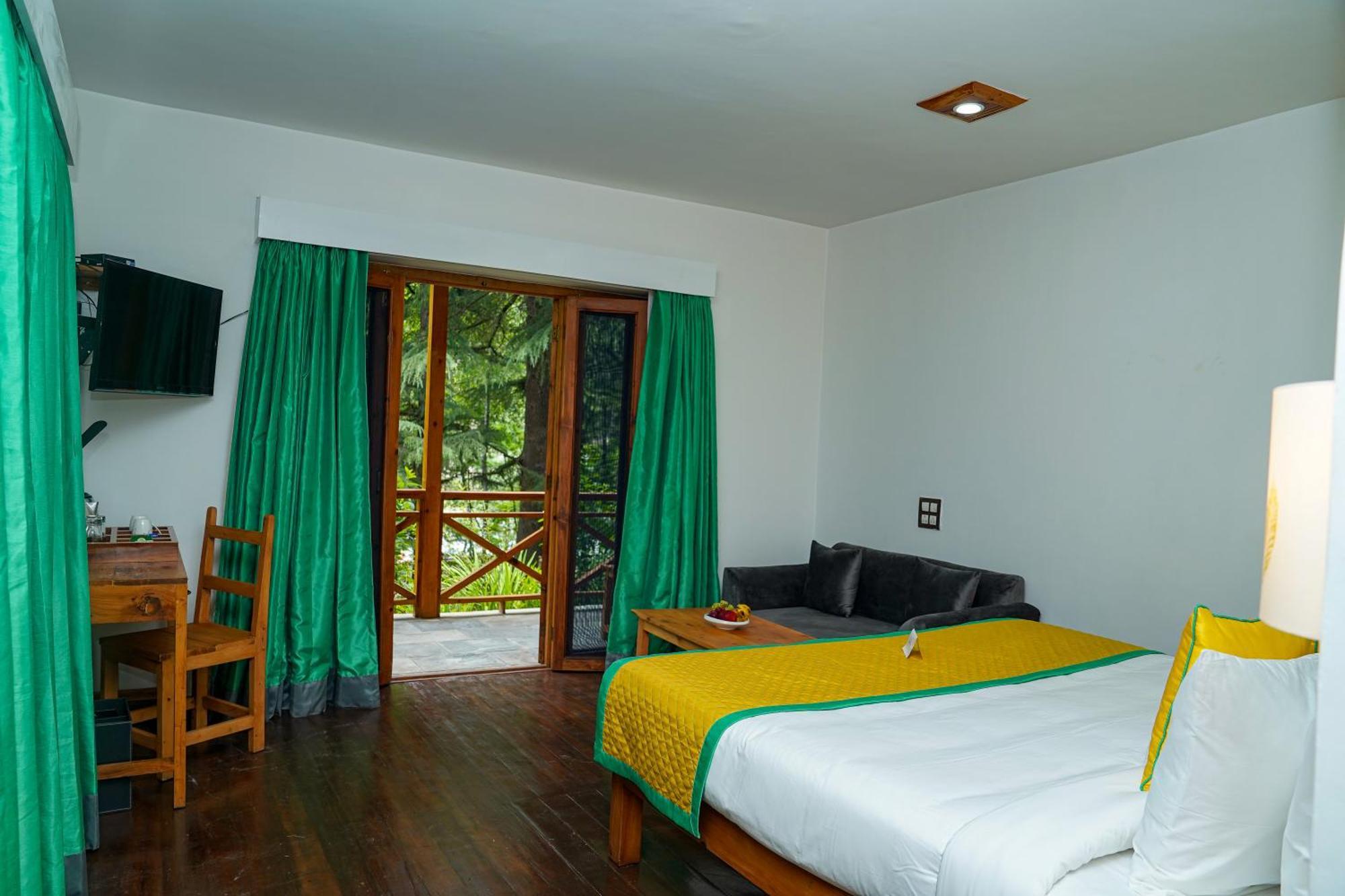 Hotel Zone Connect By The Park, Manali Exteriér fotografie
