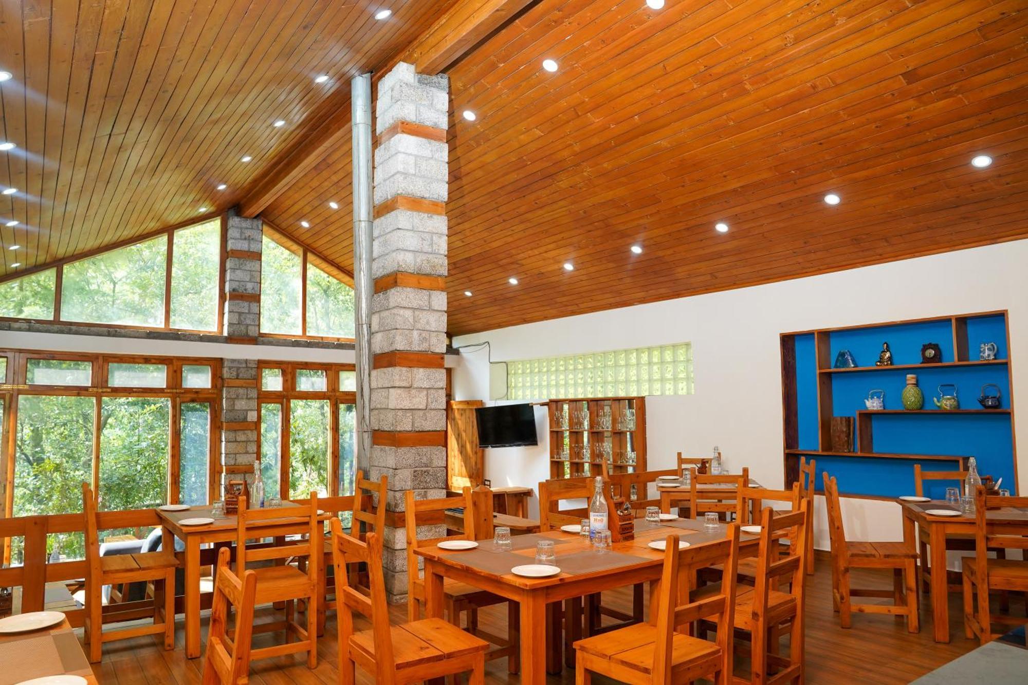Hotel Zone Connect By The Park, Manali Exteriér fotografie
